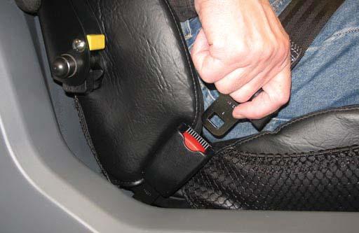 SEAT BELTS (Deluxe Seat Option Only) FOR SAFETY: Before starting machine, adjust seat and fasten seat belt.