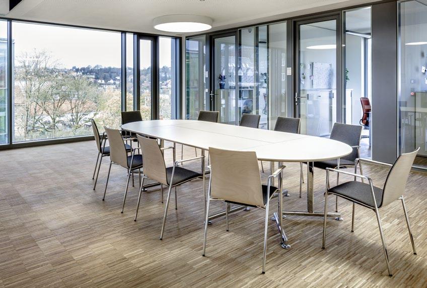 Whether large or small, round or angular: torino contract tables allow for creating any table configuration desired. Even special formats are possible. Seminar and conference rooms torino.