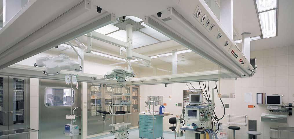 The CG 3 Aluminum Frame: perfect integration of the OT Ceiling The rigid frame system, made from anodised aluminum profile enables the perfect integration of the OT Ceiling with the surrounding