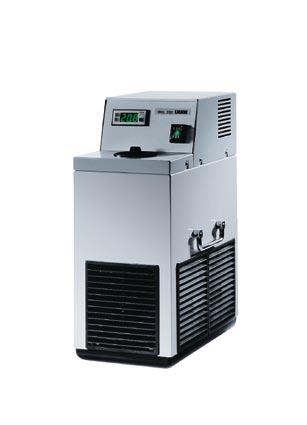 The compact circulation chillers WKL 600 to WKL 000 have different pumps and cooling performance. Pump characteristics Heat transfer liquid: Kryo 0 5 4-5.