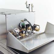 The basins have large strainers, which are easy to handle and to access.
