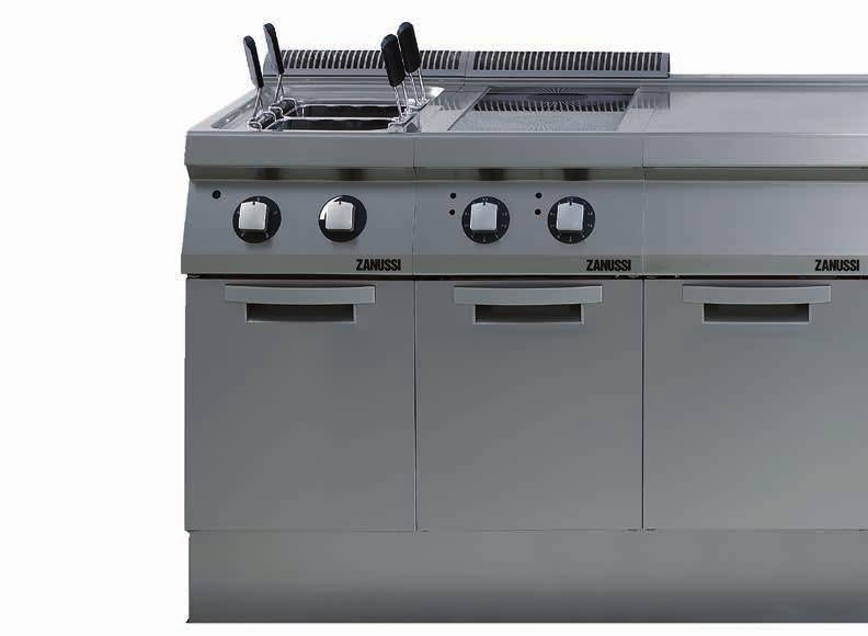 SOLID, COMPACT AND ERGONOMIC COOKING PASTA COOKER Versatile and high performing, thanks to the energy control for gas models, the infrared heating system for the electric models and the energy saving