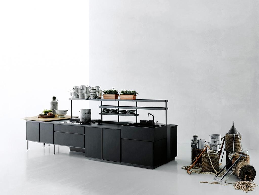 SALINAS base and wall units by Patricia Urquiola Patricia Urquiola s award-winning SALINAS kitchen is innovative, eco-friendly, tactile and highly customizable.