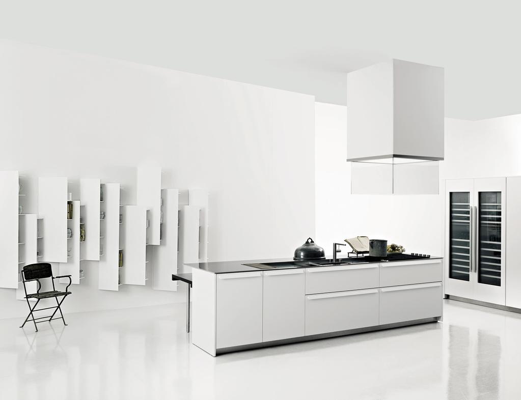 APRILE base and tall units by Piero Lissoni & CRS Boffi 4 KITCHENS The APRILE kitchen emphasizes the value of natural materials in modern kitchen design.