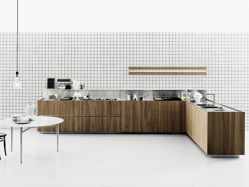 K20 island and base unit by Norbert Wangen 8 KITCHENS The K20 kitchen is a functional space-saving solution for the modern home.