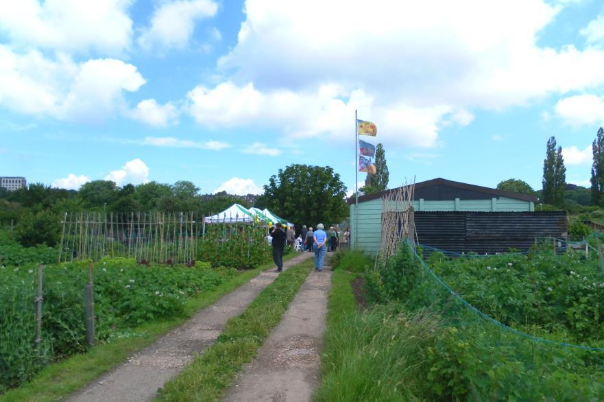 GUYS & HYLTON ALLOTMENTS ST THOMAS ALLOTMENTS ASSOCIATION EXETER Background This is one of the largest allotment sites in Devon and Cornwall and one of 12