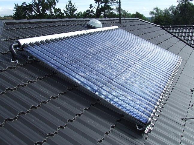 SOLAR CORP NZ LTD It doesn't cost the earth SAVE WATER AND ENERGY WITH A RING MAIN A hot water ring main offers these benefits: Instant hot water at every tap Conserve water and energy Central heat