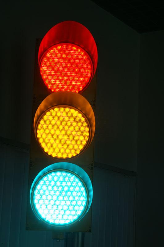 LED Traffic Signals Application is very popular Energy savings 50 to