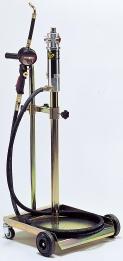 OIL DISPENSER 81 for drums 30/50 kg Air-operated pumps for distribution 6 The practical and complete oil dispenser is a handy combination for dispensing oil of any density placed in small and medium