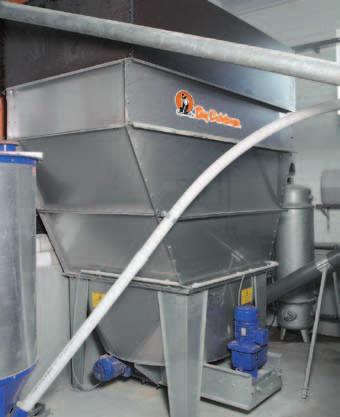CCM-metering directly into the mixing tank CCM (Corn-Cob-Mix) is a high-quality feed component that is a valuable feed for sows, piglets and finishing pigs.