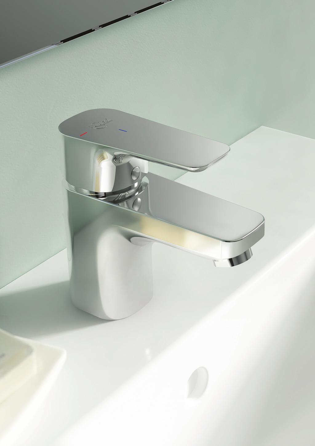 SAVE WATER & ENERGY BLUESTART TECHNOLOGY 100% 80% 60% Energy Savings 40% Water Energy 20% Water 0% Traditional Brassware Ceraplan III Brassware with Click Technology The Ceraplan III fittings feature