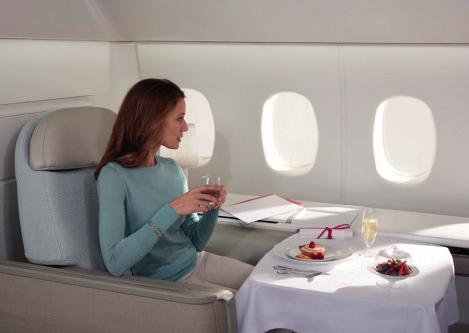 P u r eel e g a n c e Air France s La Première suite invites you to enjoy precious moments, where serenity, peace and tranquility will be the watchwords of your trip.