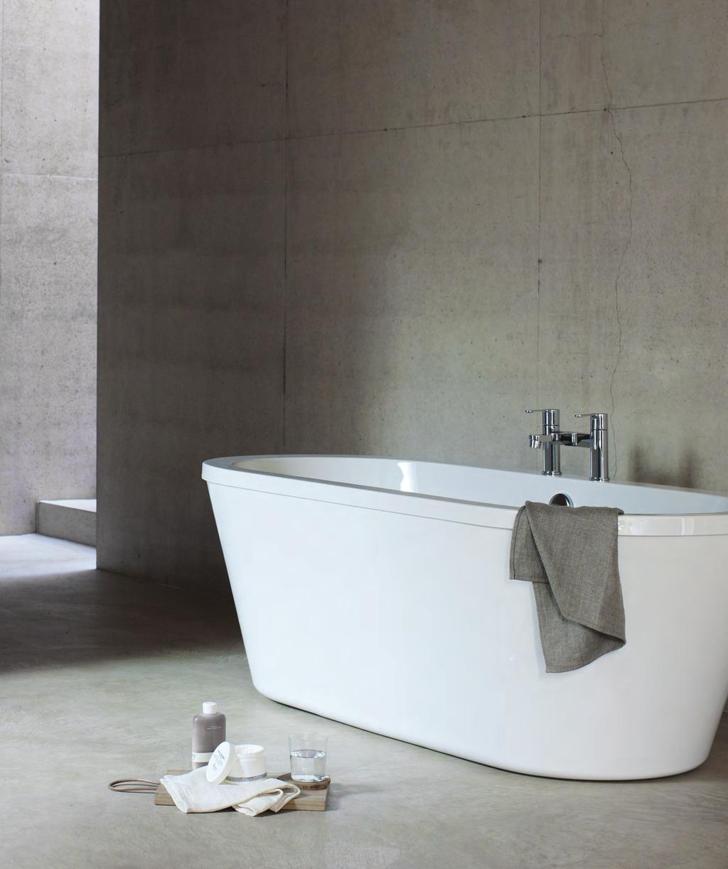 FREESTARK A subtle free-standing two piece bath with soft lines and rounded edges.