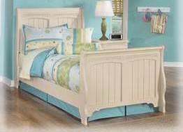 cottage painted-look finish Graphic leaf design pattern on horizontal rails Bead board panels on HB and FB, bun feet on cases and beds Queen bed also available (see adult