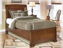 finish Matching case pieces and queen and king beds available (see adult section) Day Bed (80/B100-81) B447 Alea