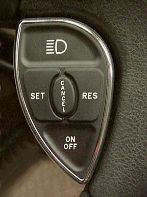 SECTION 3 DRIVING YOUR MOTORHOME Cruise Control Functions Wiper Functions On/Off (Cruise System On/Off) Press to turn cruise control system on or off. This will also erase previously set speed.