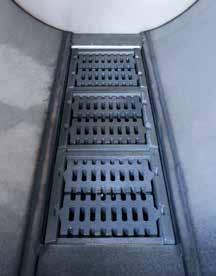 SHAKER GRATE SERIES Original round design firebox and water jacket, equipped with shaker grates & removable ash pan.