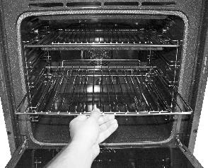 Positioning the oven trays & shelves The Grill Tray or Oven Shelf can be located in any of the five height positions in the oven.