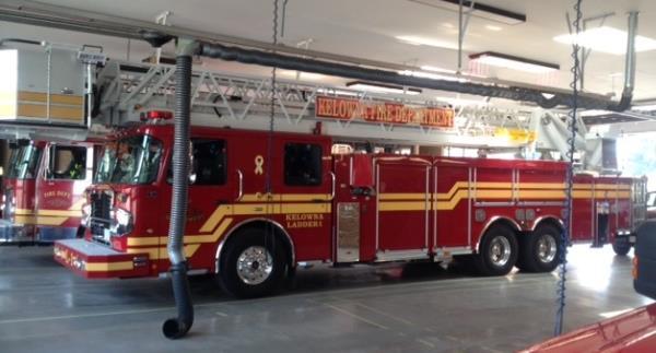ENGINE 1 2010 Spartan/ Rosenbauer 1500 gpm with 500-gallon water tank 50 aerial ladder This is the primary firefighting vehicle based at