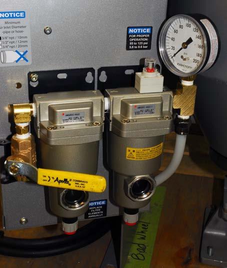 3.3.2 Connecting Compressed Air Connect a clean, ozone-free, vapor-free and liquid water-free compressed air line to the compressed air inlet ball valve located on the left side of the control panel.
