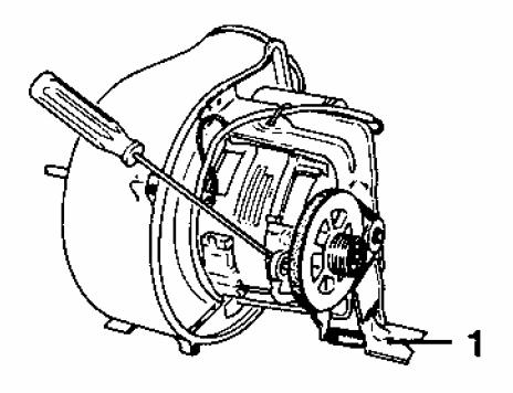 7. Pull the fan forward by about 2 cm and, by tilting it, lift the rear support bracket; refer to Figure 5-14 Removing the Unit, Item 1, to the left over the U traverse. Remove the unit.