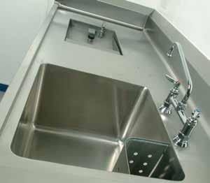 Section 1 Lenghts FX22 All 304 stainless steel construction All fabrication FX23 Bowl mounted waste disposal unit All fabrication FX24 Water tight joints All fabrication FX25 Welded joints All