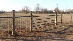 Studies show that most problems start at the braces. Failing braces are one of the main reasons for premature fence problems. Corner braces need to be substantial and well-constructed.