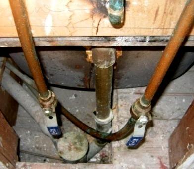 ~ 73 ~ Showers and bathtubs typically do not have shut-off valves because they would not be accessible for maintenance.