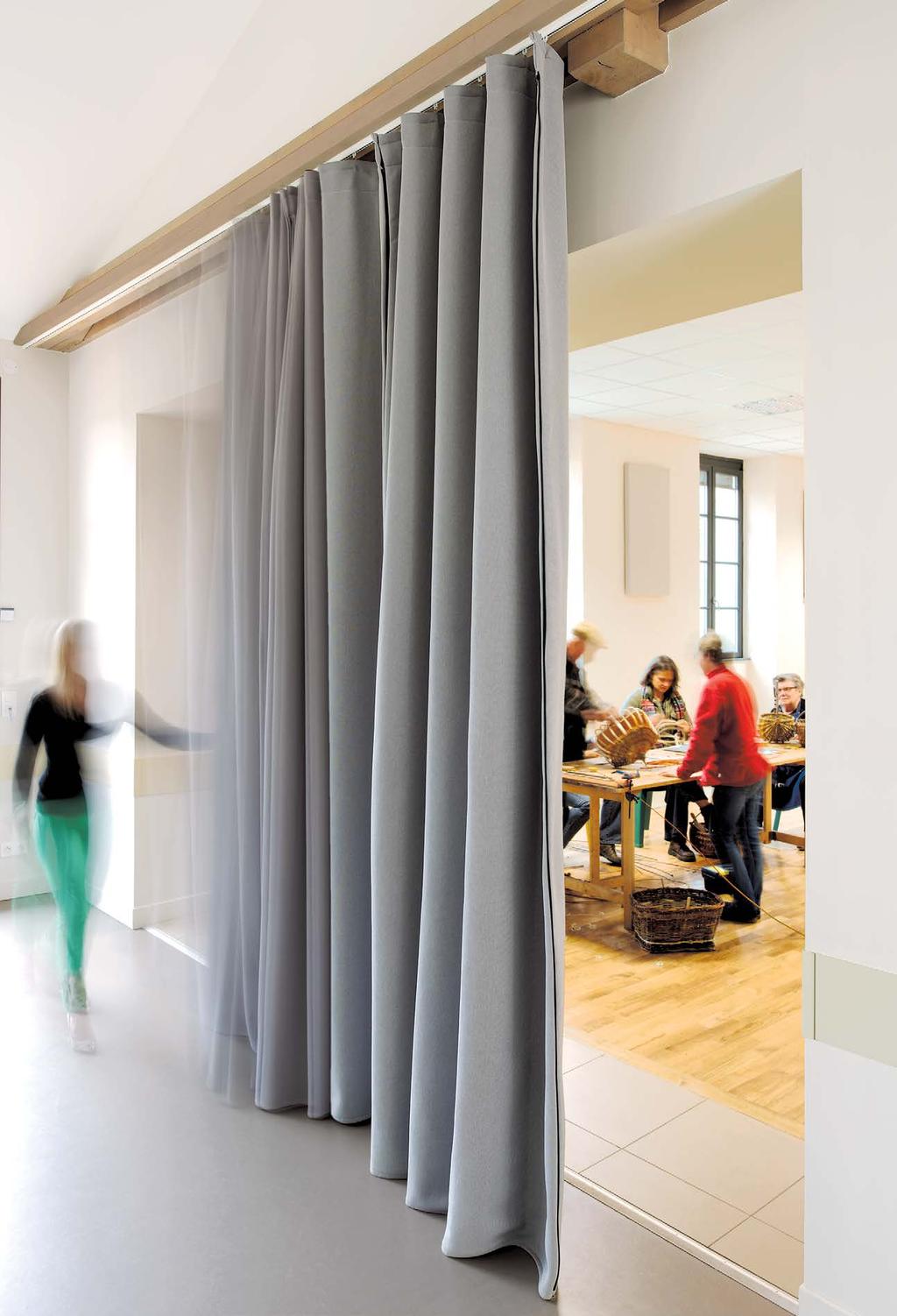 Vibrasto acoustic curtains used as a partition Communal Hall, Fourmagnac Architect: Magali