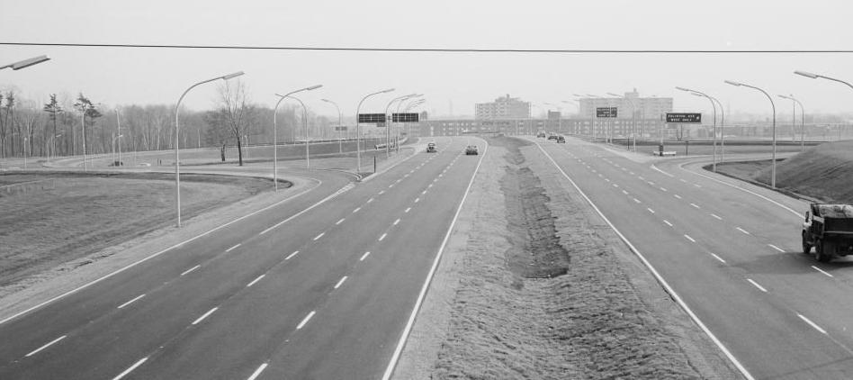 Figure 7: Don Valley Parkway at Eglinton Avenue facing south in