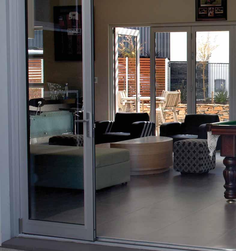 Hinged Doors You (and your visitors) will be impressed by the way Paragon Hinged Doors create a welcoming and elegant entry to your home Paragon Hinged Doors are available in inward and outward