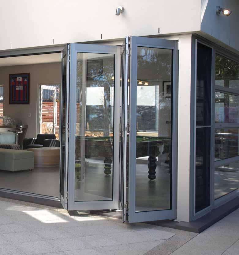 Bi-fold Doors Paragon bi-fold doors enable indoor and outdoor areas to come together to maximise fl oor space for entertainment or relaxation They take our already highly successful design to another