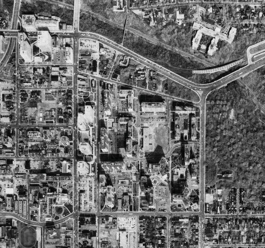 James Town was designed as a towers in a park community, a 1960 s concept of modernist high-rise towers surrounded by open space. 1924 Fire Insurance Plan 1983 Aerial Photo Scale: N.T.S 1983 Aerial Photo 1967 PromotionalPROJECT EventNo.