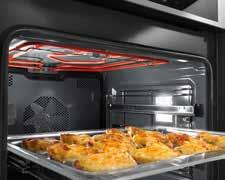Compact ovens with up to 55 litres of useful volume are also a perfect choice for roasting larger chunks of meat and even baking of pastry or pizzas in four different levels.