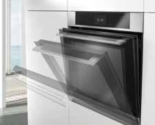 trays. Innovative solutions allow a larger interior and the oven width is fully used.