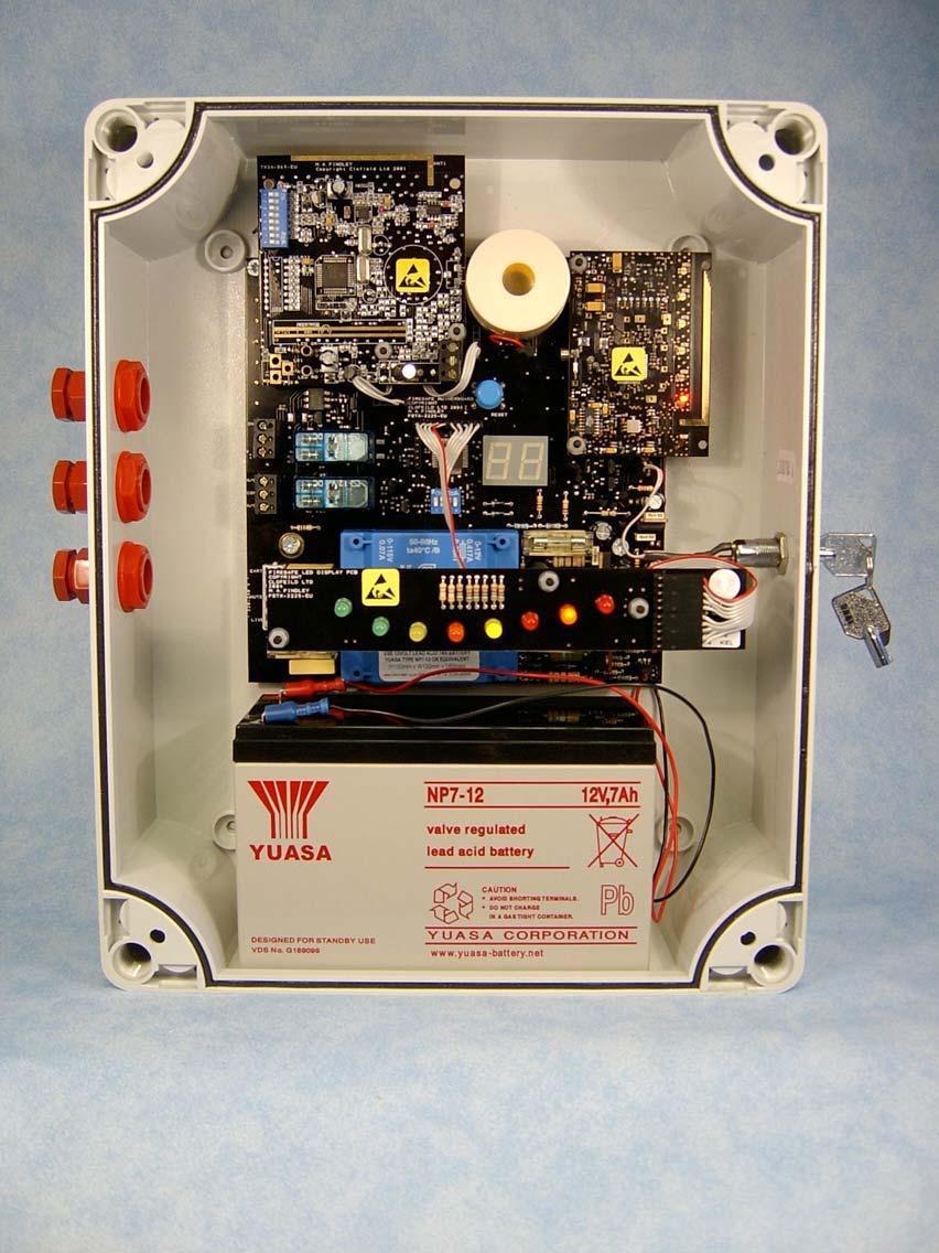 6 FIRE SAFE PCB LAYOUT 4 9 5 12 1 6 2 7 10 11 14 3 13 8 1. Signal In from Alarm Panel 8. Back-up Battery 2. Fault out to Alarm Panel 9. Sounder 3. Mains Input 10.
