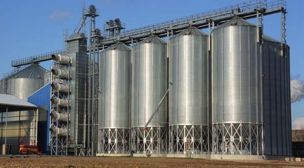 By removing waste material in the grain received directly from the field, whether wet or dry, the risk of generating hot spots during pre-storage will be reduced.