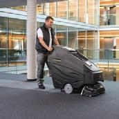 The standon vacuum is easy to use and extremely manoeuvrable. With contra-rotating roller brushes, side brushes, suction tube and optional HEPA filter.
