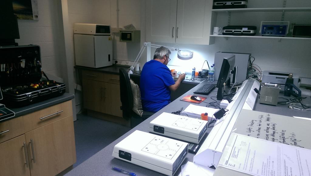 Phoenix Dosimetry have excellent service facilities encompassing both bench repair and