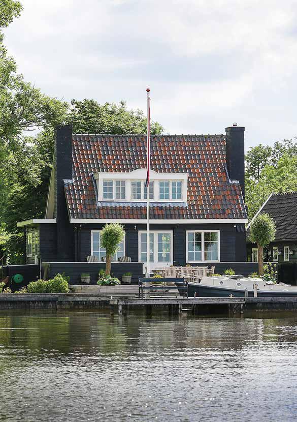Advertising Rates Toplocaties The last section of Residence is filled with residential properties for sale from the top segment in the Netherlands and abroad. Our website, Residence.