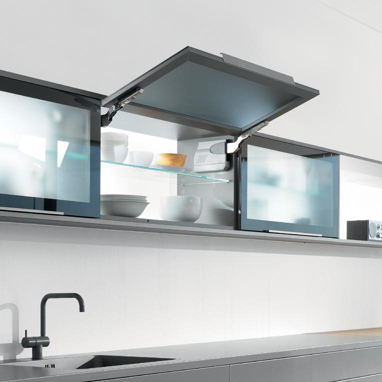 AVENTOS HK Heavy wall cabinet fronts can
