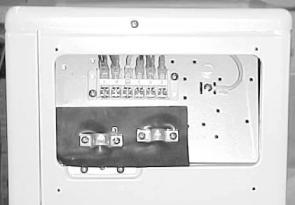 (2 screws 4 x 10L) 6) Remove the side cabinet (4 screws 4 x 10L & 2 screws 4 x 14L) Top cabinet Front cabinet Electrical parts cover Side cabinet 4 screws 4 x 22L 2 Running capacitor for compressor