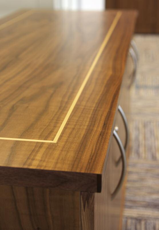 STORAGE/PRESENTATION Forte credenzas complement our table ranges perfectly in boardrooms and training rooms.