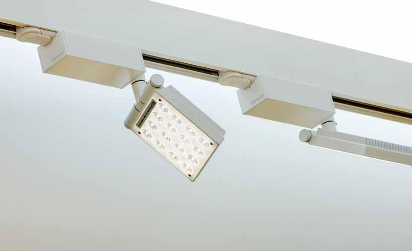 This arrangement also means that it is possible to use a non DALI fixture which is powered from the single mains circuit providing a flexible solution for temporary exhibition spaces or when