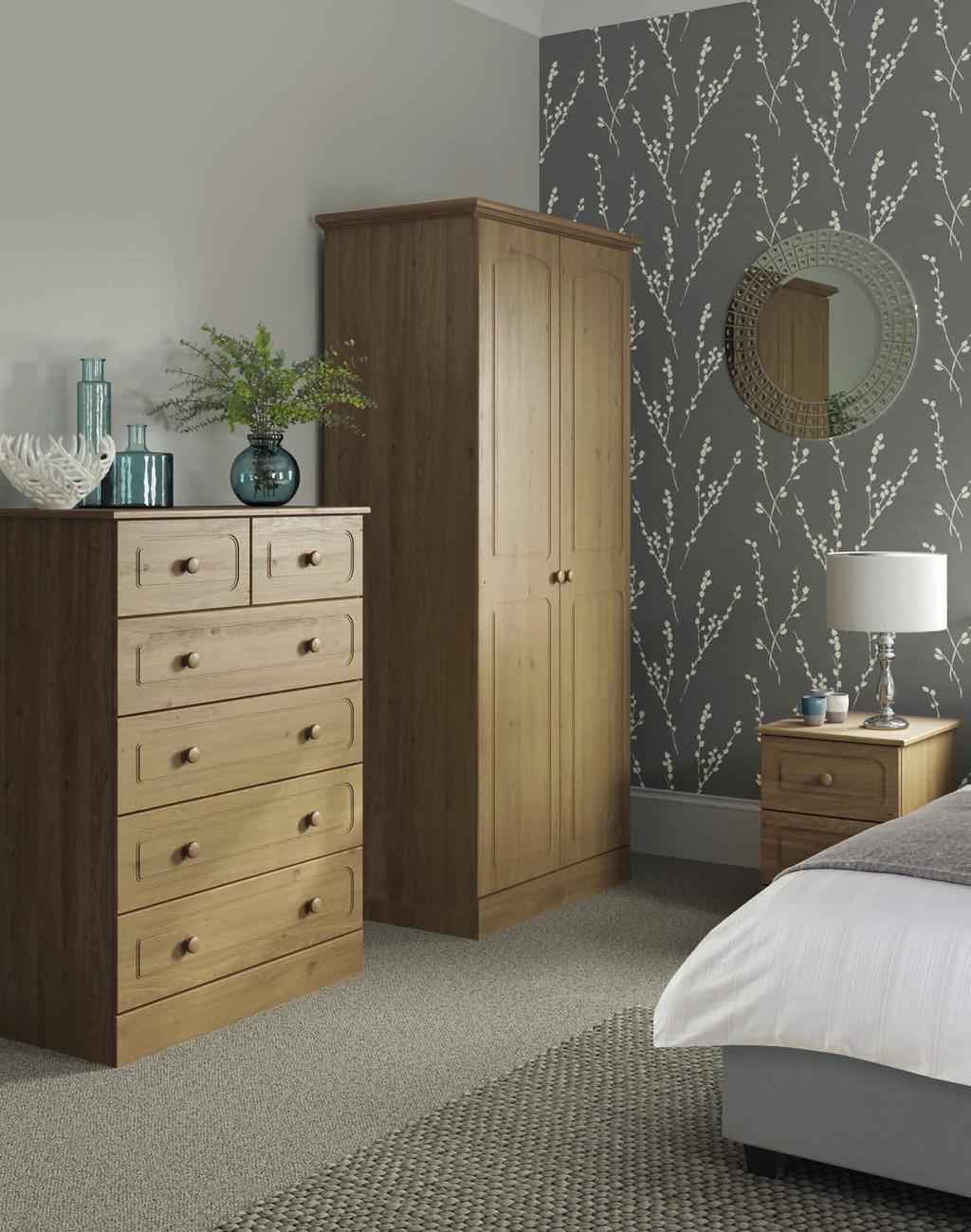 AYLESBURY KINGSTOWN 47 AYLESBURY classic THIS easy LOOKING RANGE IS ON eye. THE This classic range of bedroom furniture is suited to any bedroom and is equipped with ample storage space.