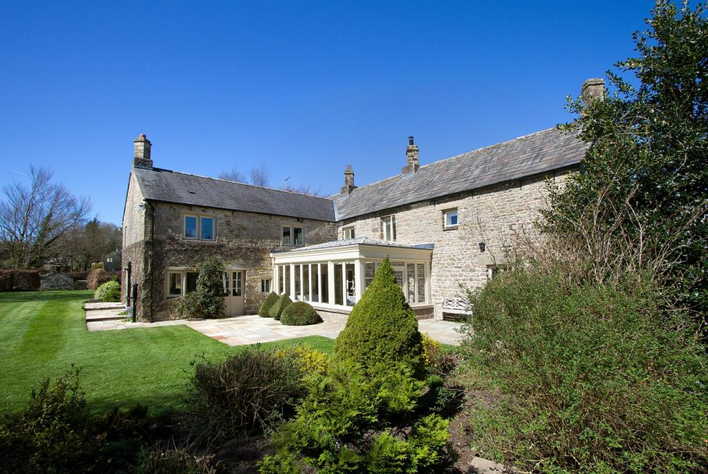 Welcome to POOLE HOUSE 1.25m Arkholme, LA6 1AU Within the heart of the picturesque Lune Valley Do you know Arkholme? It's lovely and has been a favourite for families for years.