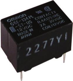 Available individually (D136) or in a package of 25 (D136-25). D8121A Derived Channel S.T.U. 5 Zone Provides phone line supervision and five alarm zones plus on control output.
