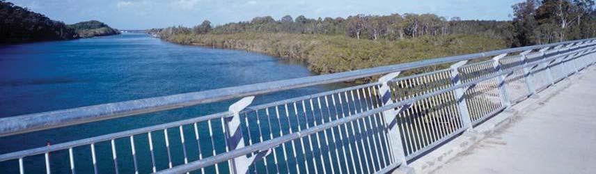 The railing in this location will be specified to ensure that views to the signficant Kaituna riverbank area and towards the Reserve are as open as