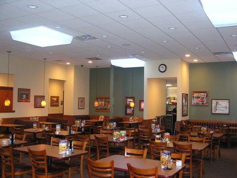 USGBC Chicago South Suburban Branch Denny s Restaurant Extensive use of natural daylight using