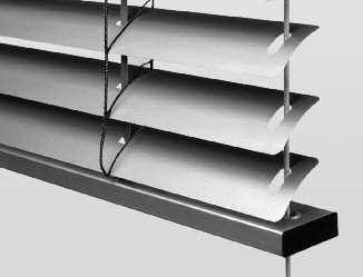 Systems 50 MM FLEXIBLE SLAT: 50F The hardware system for tilting, lowering and raising is incorporated in the head rail.